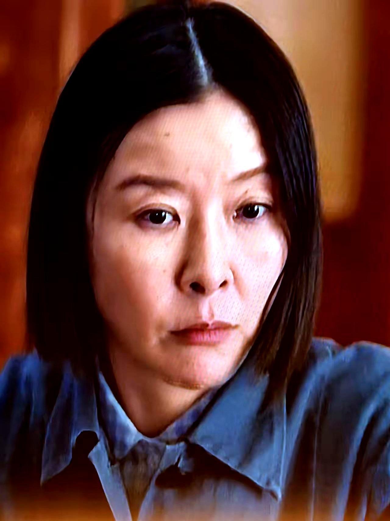 柯蓝演厂区大妈，抢了梅婷田雨C位你追《好好的时光》，本来奔着梅婷田雨，结果