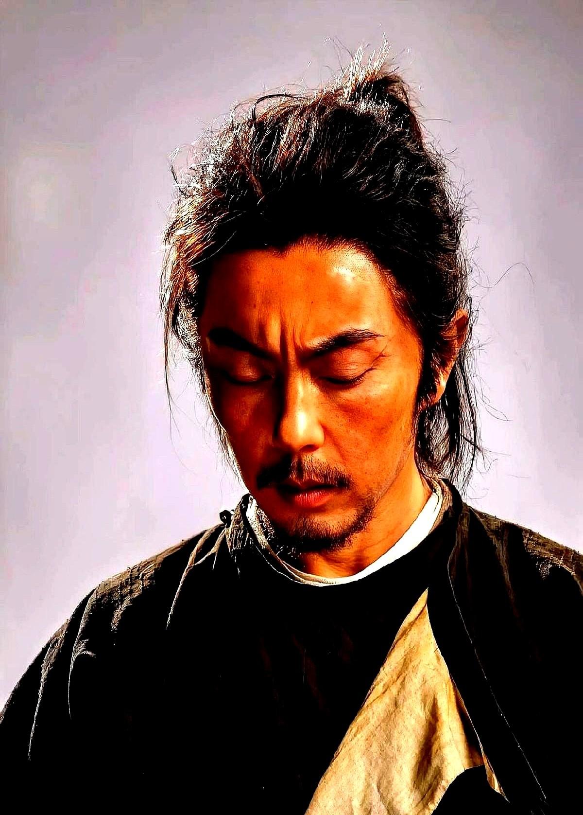 《剑来》阿良选角争议直接炸锅！谢苗凭《目中无人》的硬派武侠形象拿下42%豆瓣支持