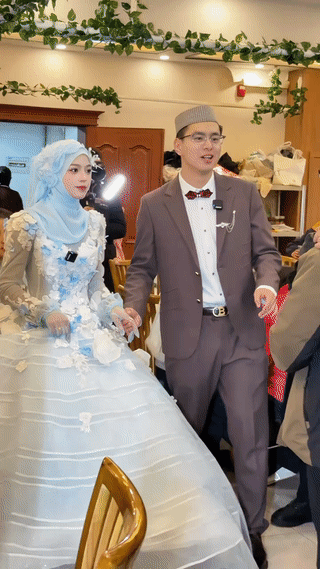 为什么都说回族的男人是最幸福的？因为他们结婚时所娶的新娘，个个都是颜值很高的大