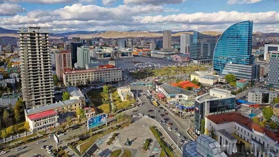 蒙古国自8月1号起执行一项新的政府法案，那就是调整蒙古国内公路的通行费用过路费
