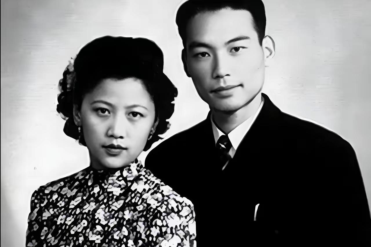 2004年夏天，85岁的熊向晖正准备睡午觉，家里来了个客人，女儿熊蕾问是谁，人家