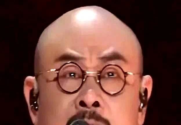 刀郎频繁举办演唱会，其背后价值与意义多元。要说最让人服气的，还得是刀郎对兄弟