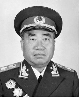 抗美援朝结束后，朱德来找毛主席，关起门讲：我们该清理门户了！毛主席正坐在沙发