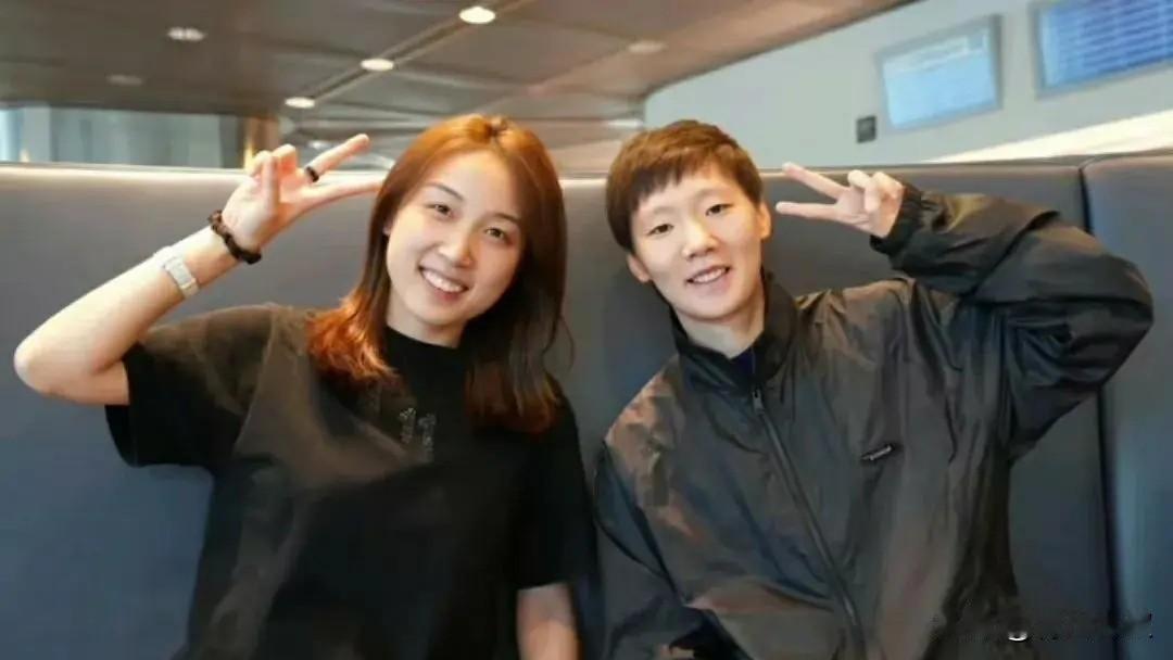 为什么王曼昱这一届夺冠可能最大？她打的两场比赛都太苦了。第一局是和鲁能队友范