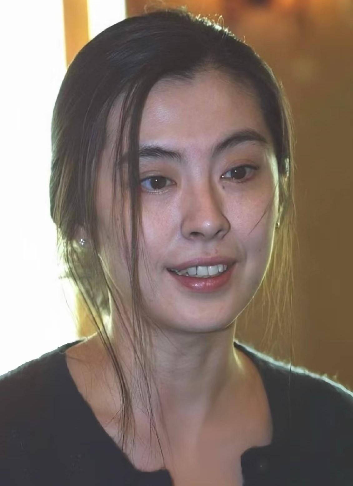 说真的，王祖贤现在再出来，大家追的不是脸，是青春。图一她最后一部戏的状态，仔细看，确实和当年“聂小倩