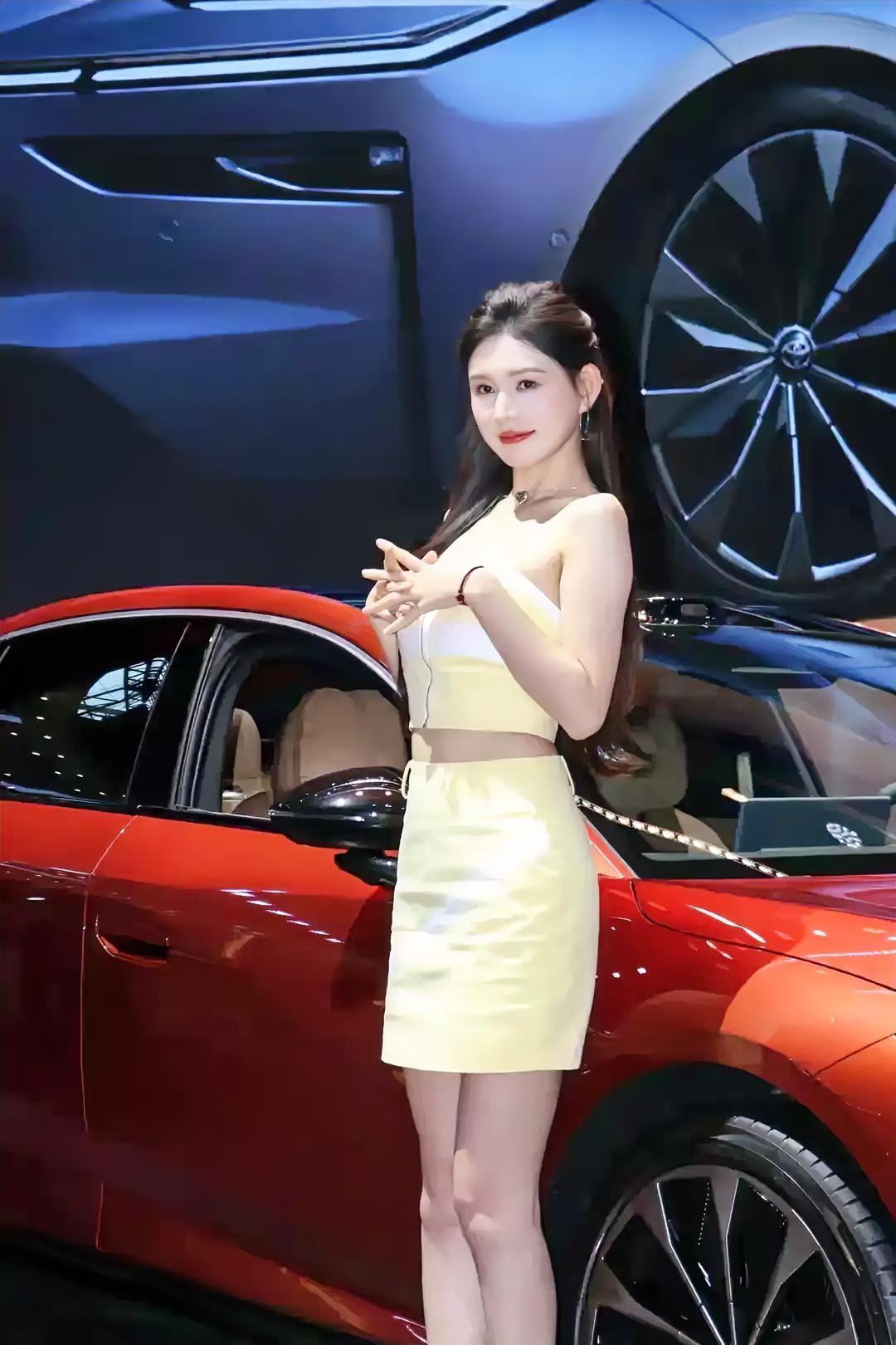 听修车师傅一句劝，2025买车不纠结！1，美系车，选凯迪拉克T52，国产车，