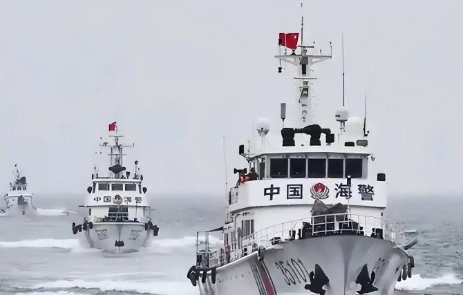 中方舰艇编队刚进钓鱼岛，日本就动手了，不到24小时，美军也下场11月16号上