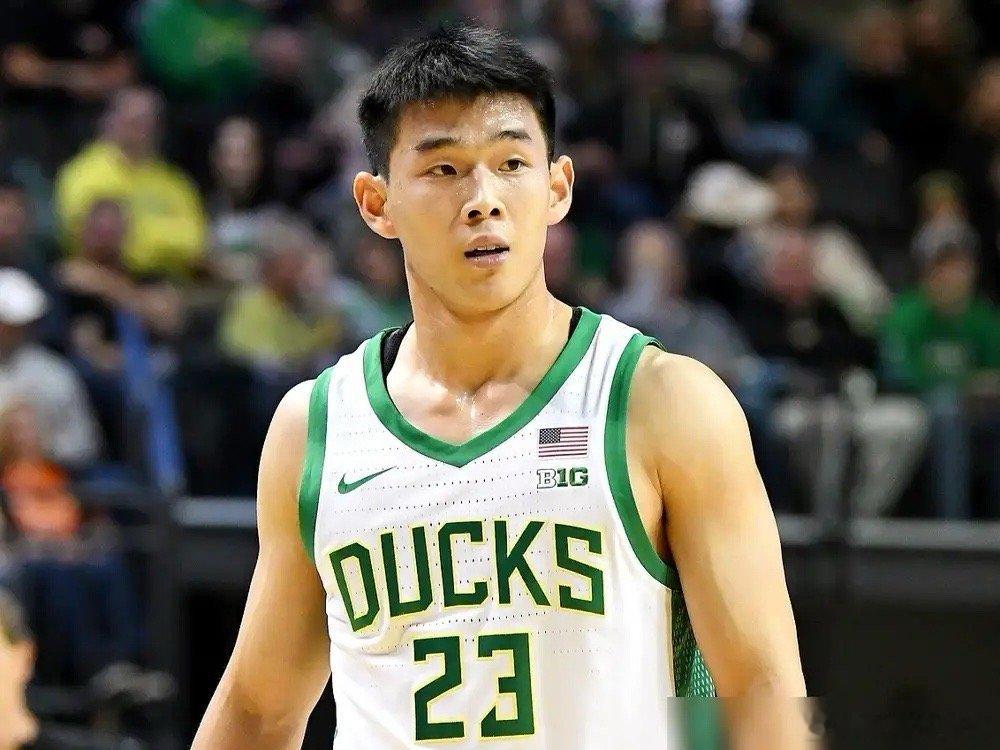 主教练的话，林葳一个月都没听，现在终于听了。林威加盟NCAA联赛以来，一直表现很