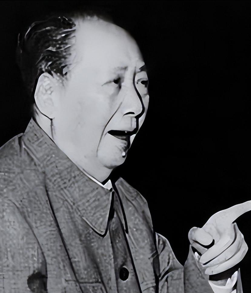 1961年，毛主席和周总理大吵一架，随后毛主席反问一句：“你吃了吗？“就