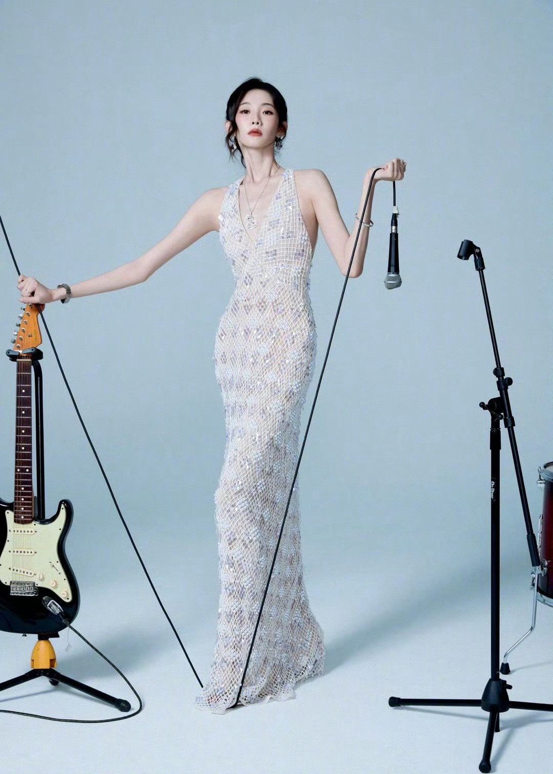 张艺凡这题审的很好张艺凡这颜值，这气质真的是太美了​​​