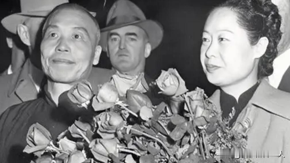 1966年，古稀之年的李宗仁在家里举办了一场婚礼，迎娶了27岁的娇妻。婚后不久，