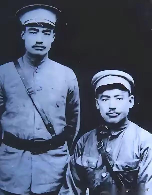 马步芳这人有多狠？他请二百多号人吃饭，酒菜都摆好了，一句