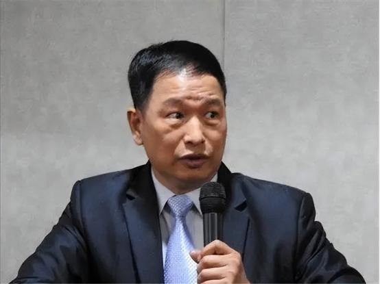 五角大楼“病入膏肓”，张延廷一个字点明病灶，解放军已换挡提速！ 特朗普给国防