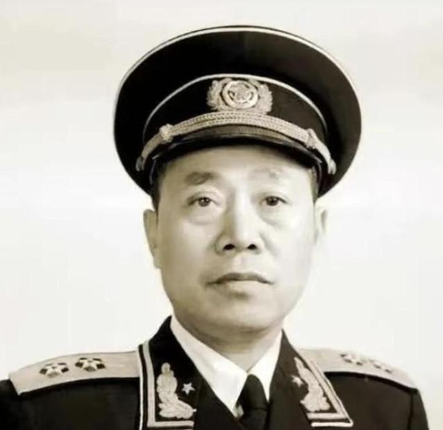 1967年1月21日，新中国开国中将，海军副司令员的陶勇，被人发现死在一口井中，