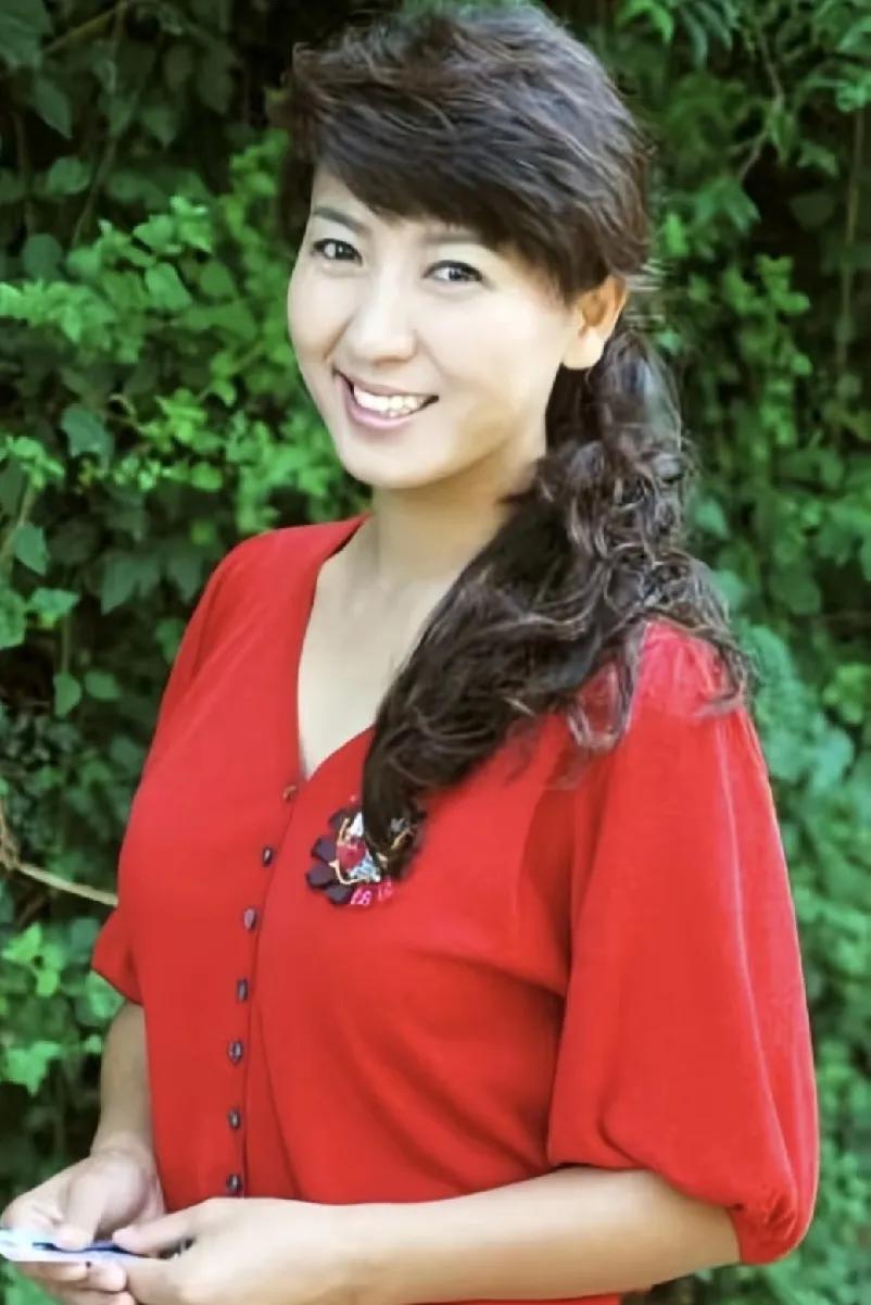 闫学晶的事情给所有老板都提了个醒你可以花钱请人代言，可以打广告，但是​一定