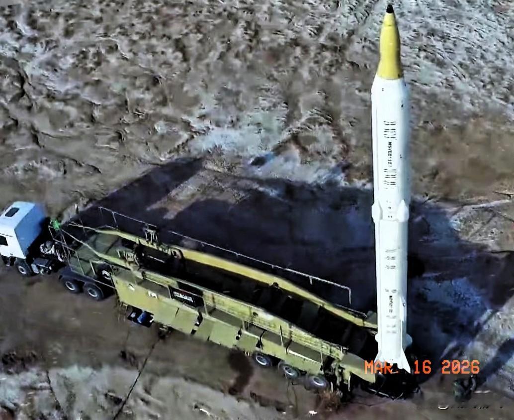 果然美国人说到做到！记得白宫发言人莱维特前几日曾表示，在和伊朗的战争中只要特朗