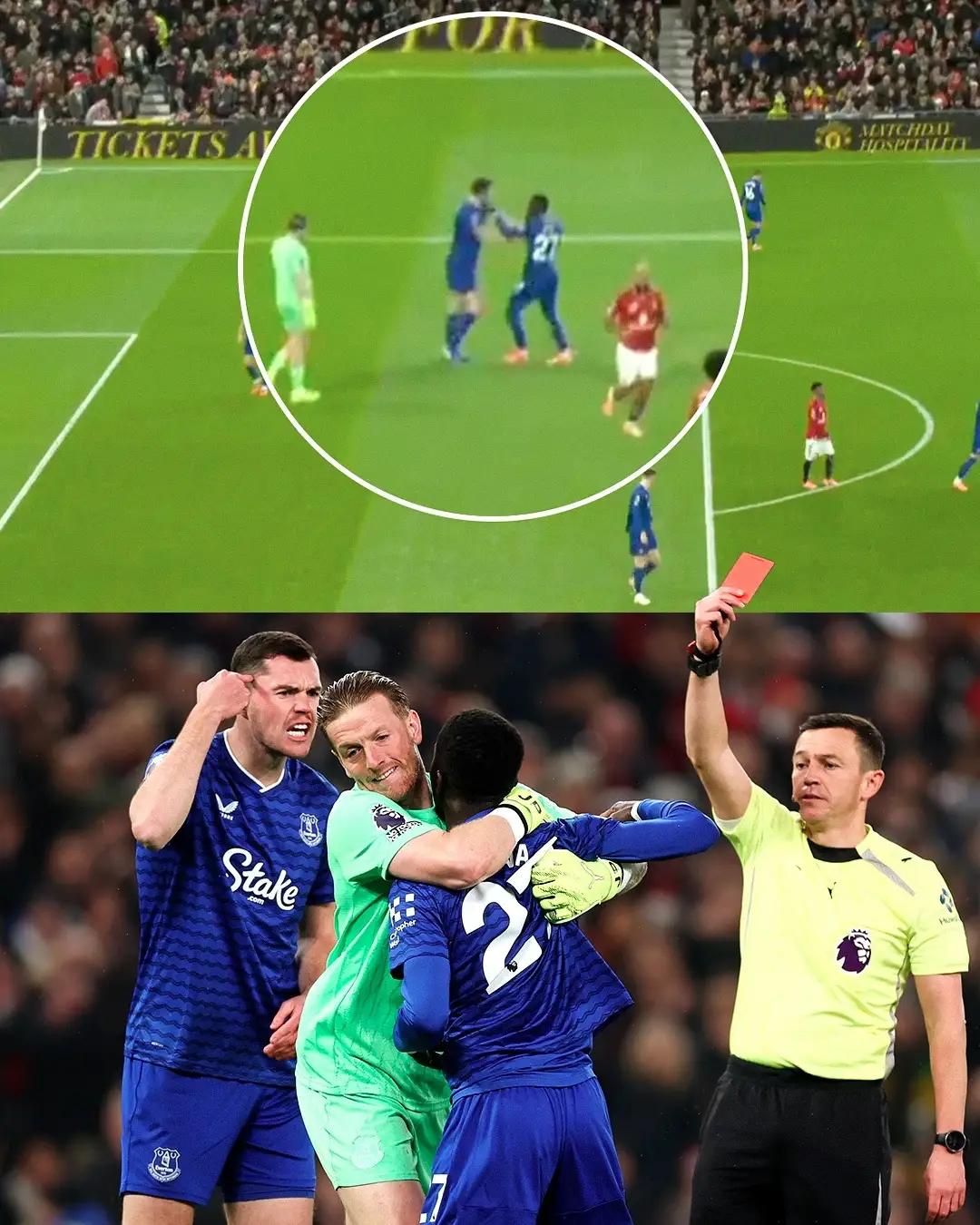 看了这么多年球，第一次看见有球员被红牌罚下去是因为掌掴自己的队友！不过这一巴