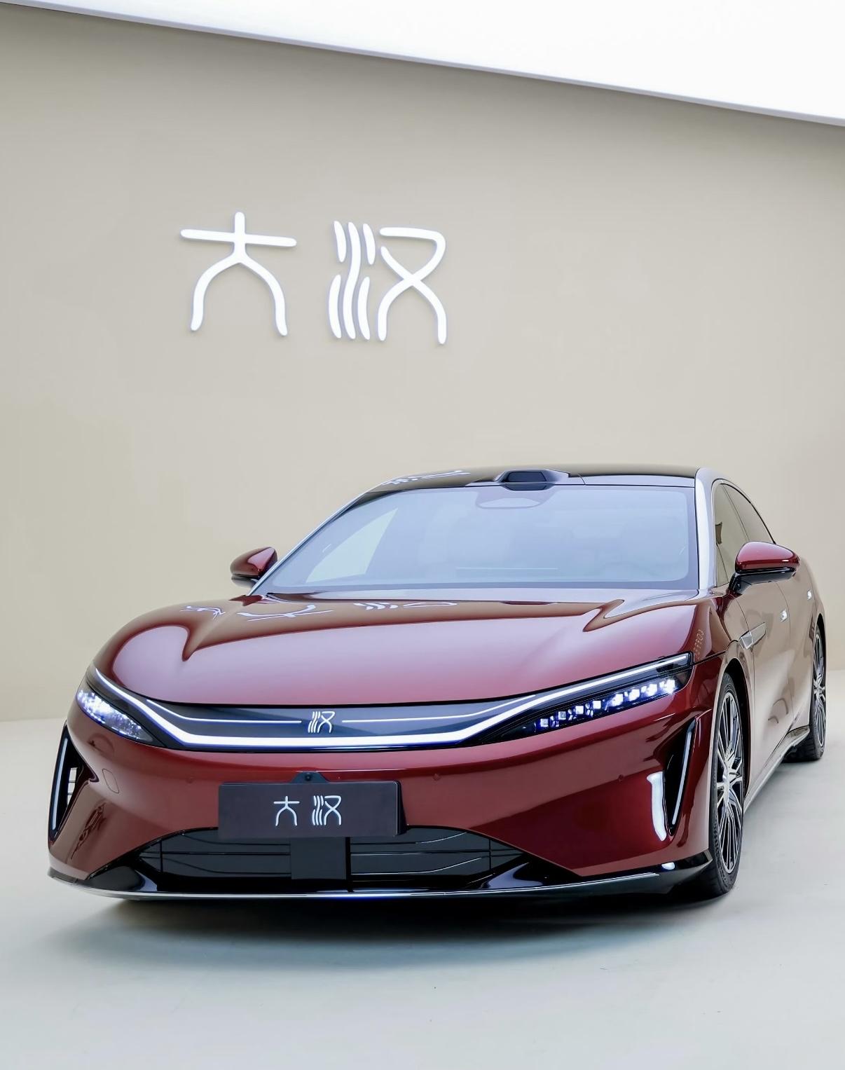 比亚迪新款轿车，大汉实车，满分10分，你们给几分？