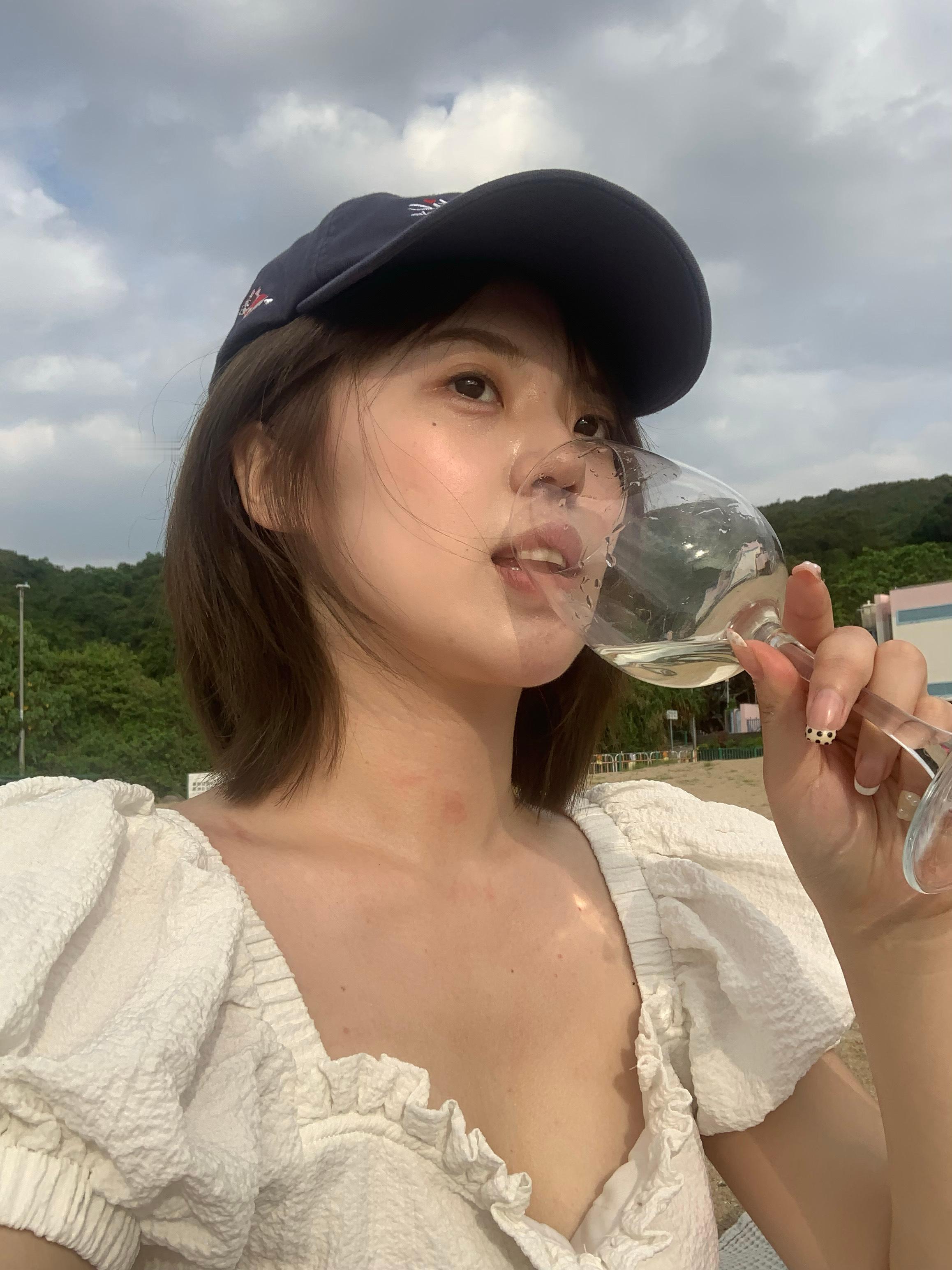 我们在海边喝大了​​​