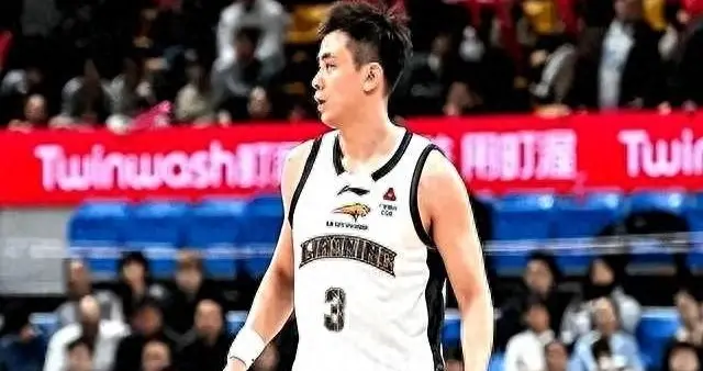 辽宁男篮深度解析：赵继伟遭怒斥 三分崩盘外援表现成关键败因