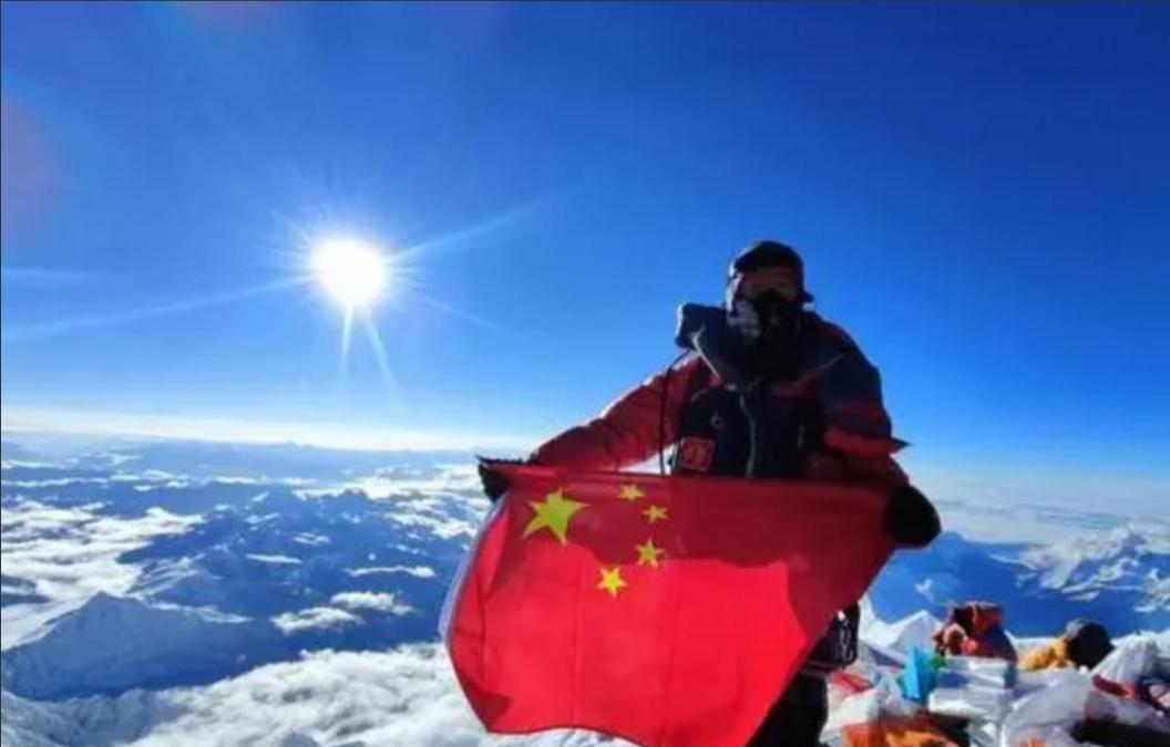 1960年初，中国、尼泊尔就珠穆朗玛峰归属问题再度展开谈判，但尼泊尔首相寸步不让