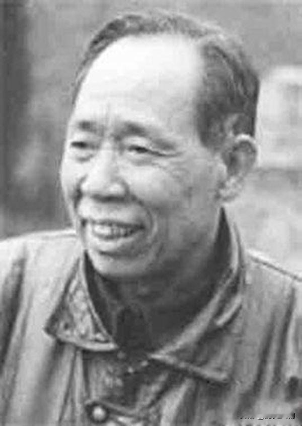 文革“红人”潘世告，1930年10月生于江西萍乡上栗县，出身贫寒，未满11岁就当