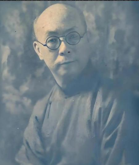中国最大汉奸是谁？远比汪精卫更加可恨。若是无他，日本连中国大门都进不了。麻烦各