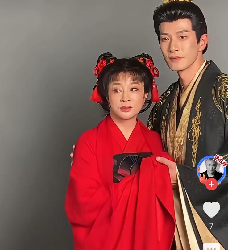 刘晓庆再演18岁青春少女，毕竟已经70多岁的人了，观众很难接受，她真不该演18岁