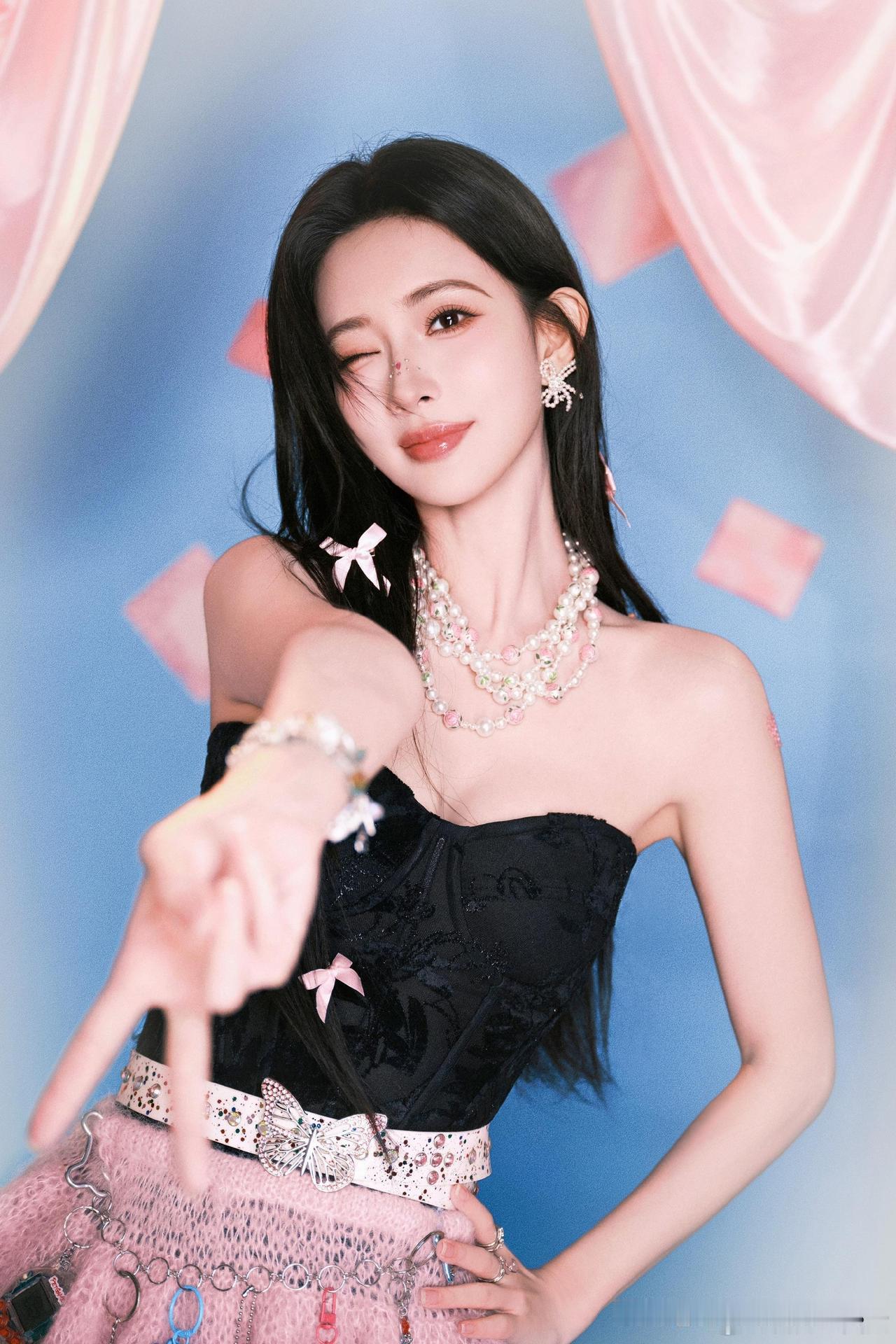 孟子义孟子义身材超好