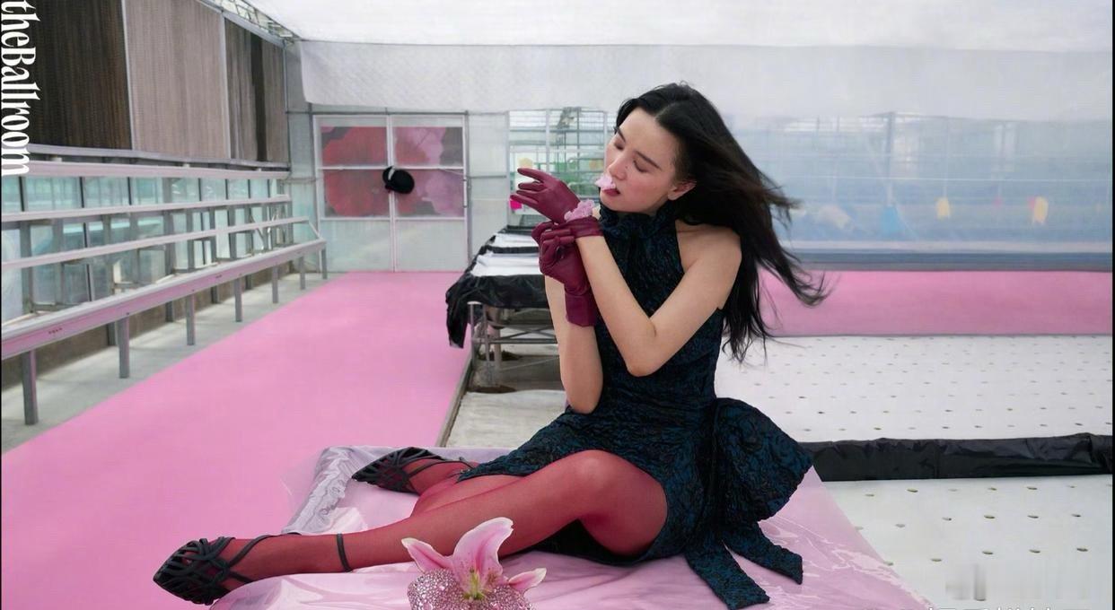 1.贾乃亮愿意拿一部分项目给前妻那边，其实是能接受绿帽梗的，谁会不想有很多热度，