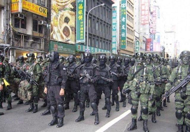 台湾回归在即！问题来了，当部队开始登陆，履行接管台湾的责任时，台湾还有30万武装