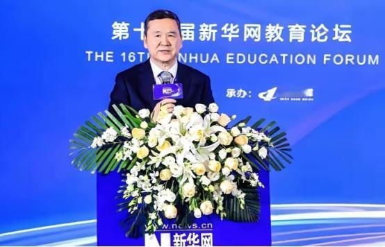 中央最近亮剑了，十五五规划直接把“遮羞布”扯了下来。5000万大学生，满大街的