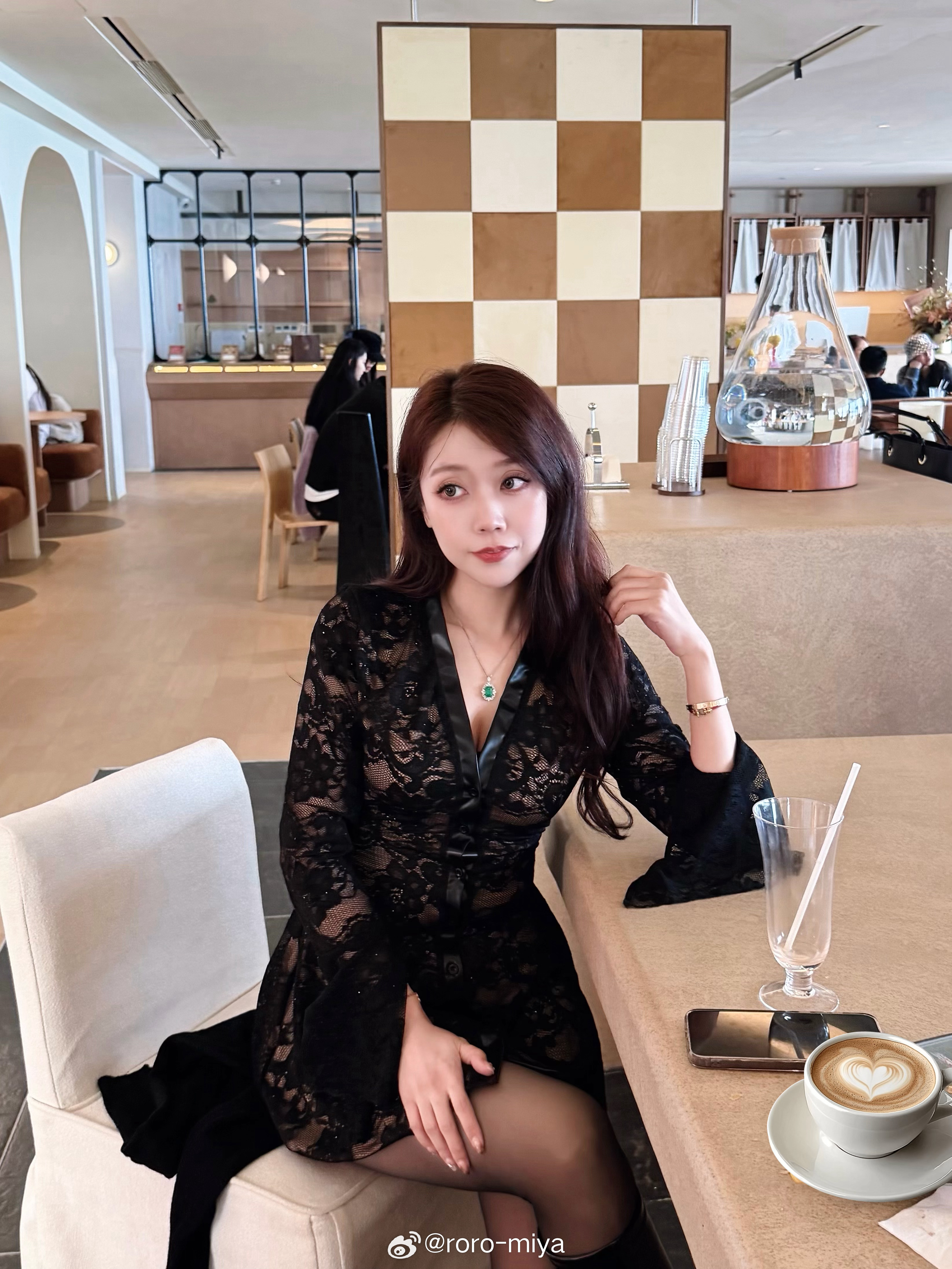 ˚｡⋆☕🤎🥐⭒˙｡今天穿什么ootd青岛·Sòfcafemusée(风