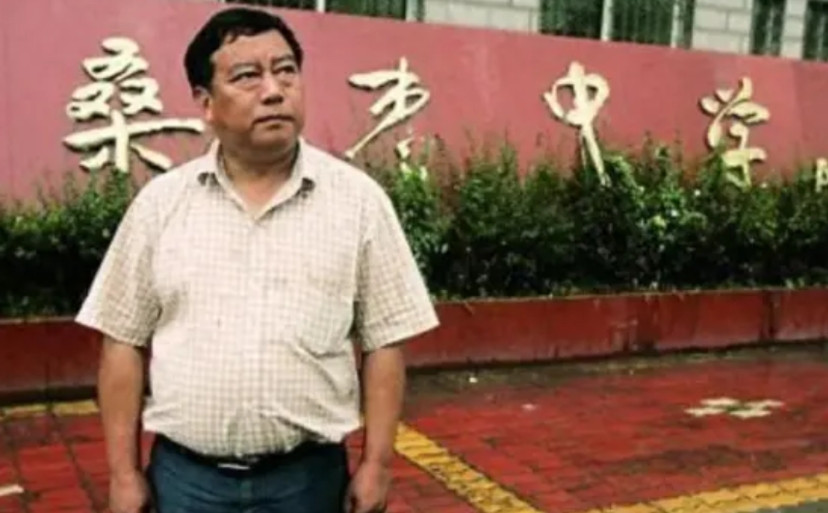 2008年汶川地震后，叶志平被许多人怀疑是“历史上最有可能的穿越者”。因为在汶川