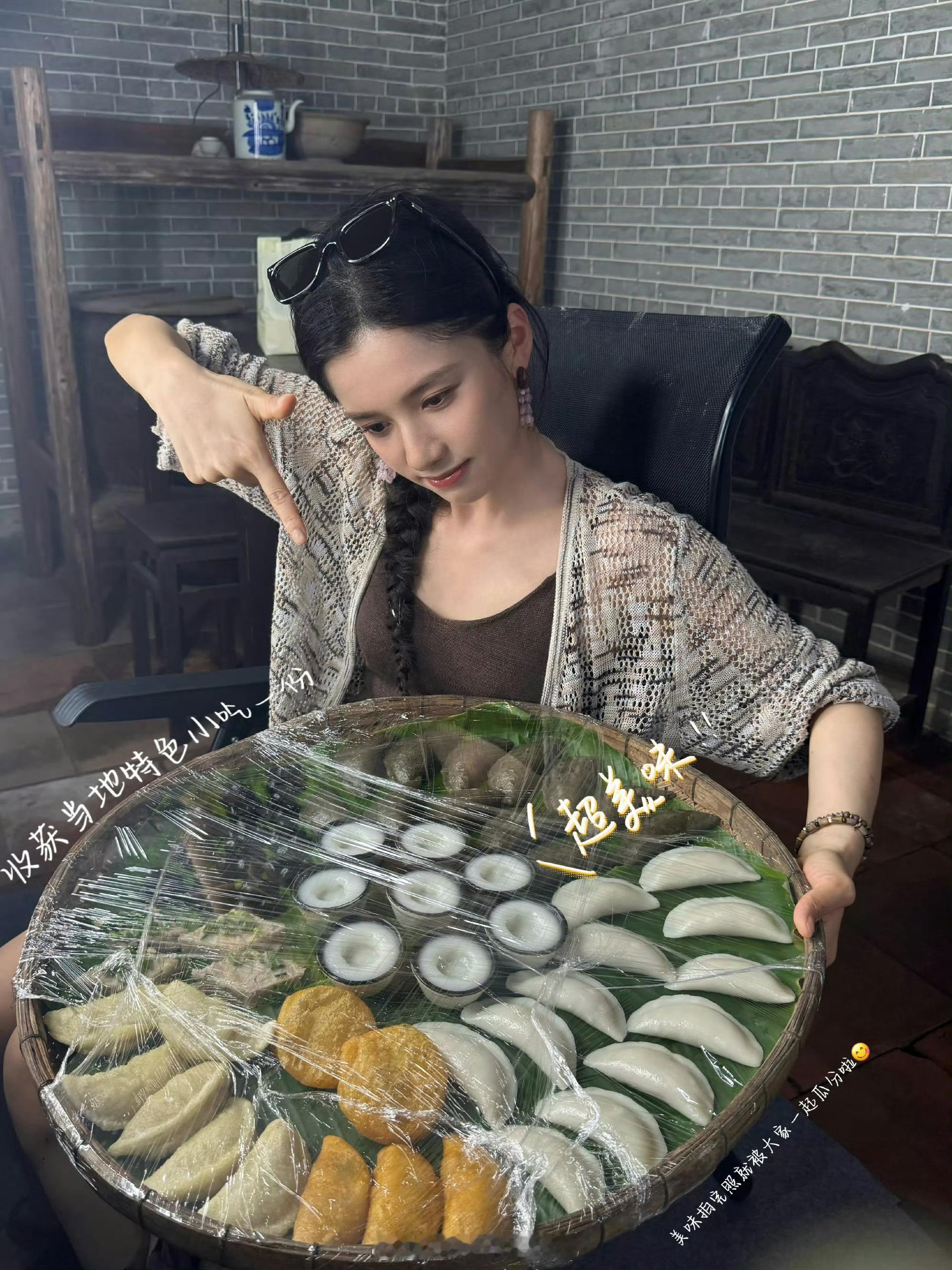 貌美的95🌸们田曦薇、孟子义、张婧仪已经营业陪粉丝过六一啦。
