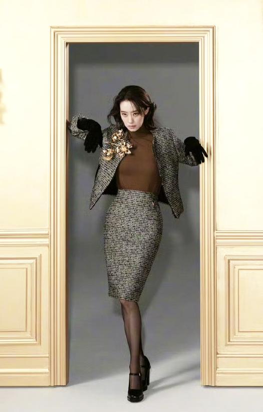 @张小斐时尚COSMO封面[比心]