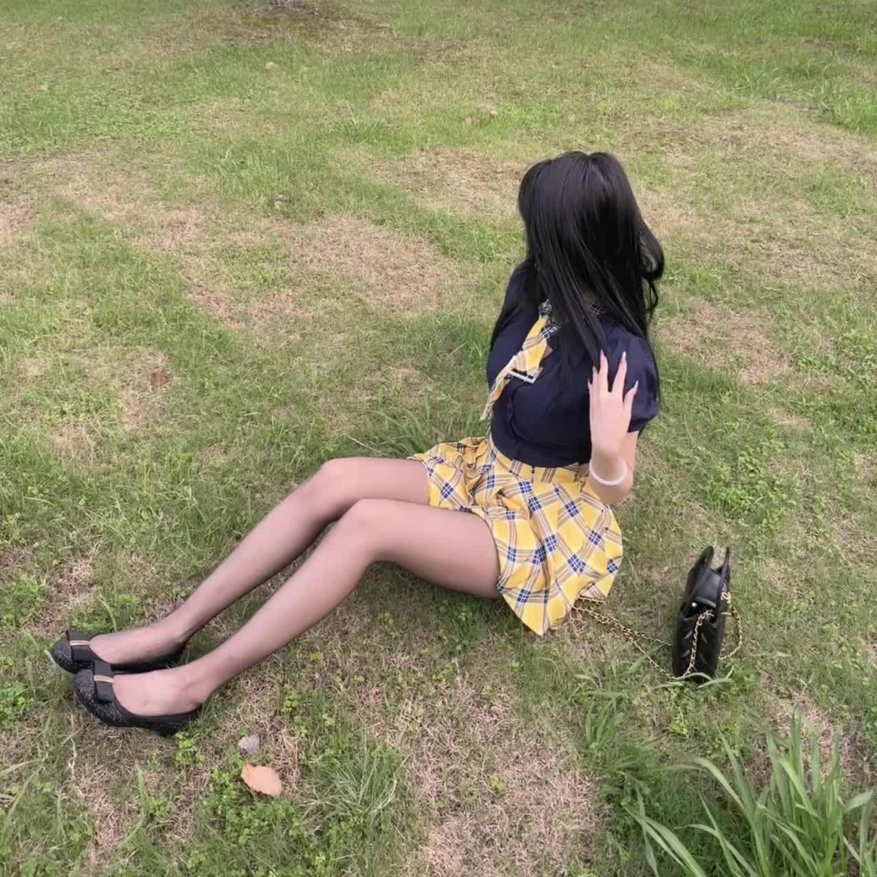 瘦了一些