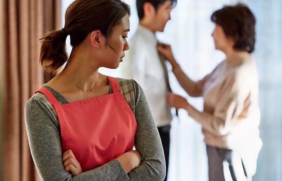 如果你是全职妈妈，你婆婆跟你说：“你一个家庭主妇，一天竟花我儿子钱。”你会怎么