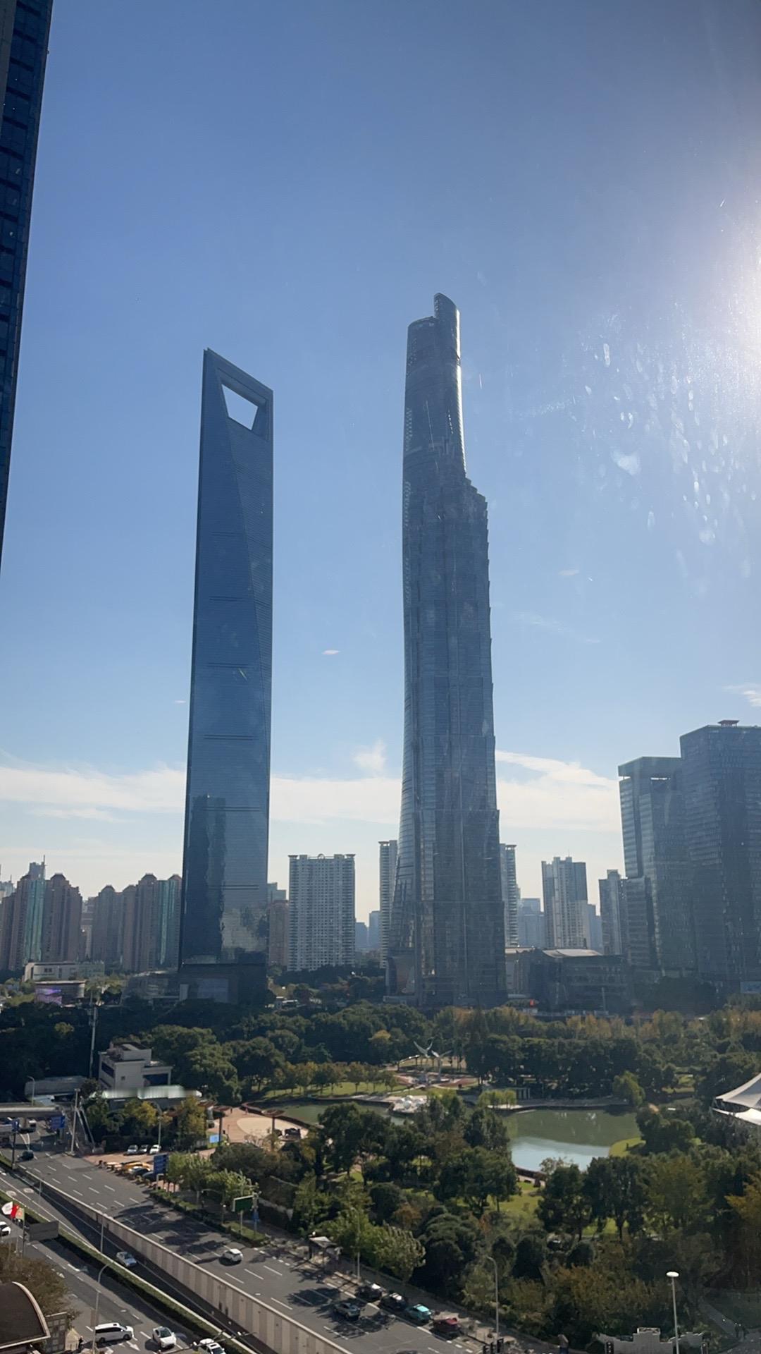 我感觉牢A不只是让我们对以美国为首的西方国家成功祛魅，一个意外的收获是，他同时还