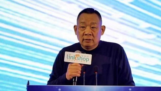 人们为啥捧胖东来？不是因为他那个什么自由博爱平等的企业文化，那玩意说实话虚的已经