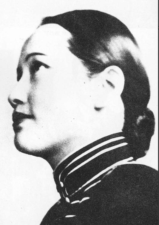 1954年毛主席还给宋庆龄50000美元，宋庆龄愣住：我什么时候借的？上海