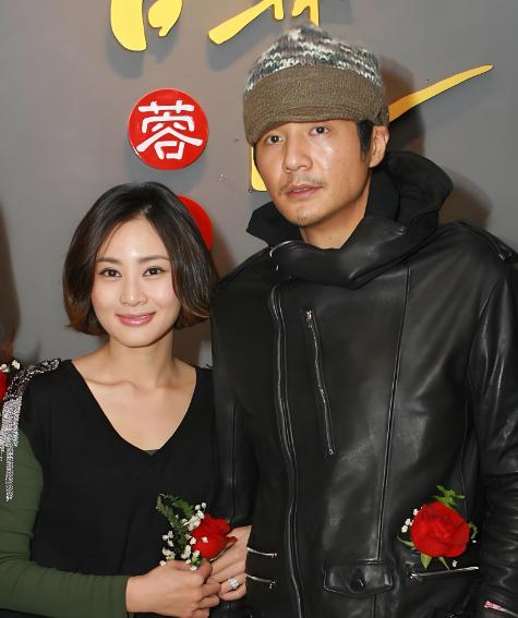 2006年，朴树让妻子吴晓敏下楼买包烟。左等右等不见人回来，他没打电话，直接睡觉