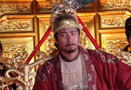 朱升是朱元璋的开国功臣。当朱元璋要赏赐他时，他百般推辞，生怕自己不能善终。136