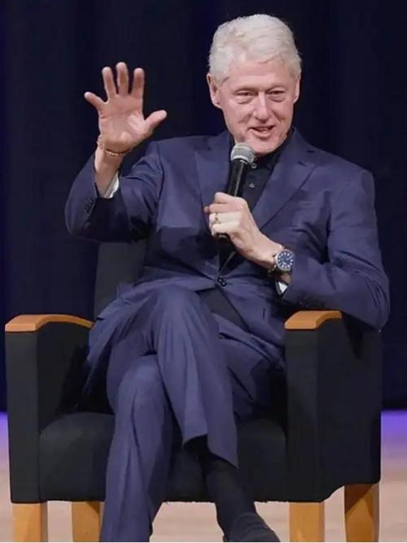 美国前总统克林顿表示，如果中国成为新的世界领导者，希望到时候中国能对美国手下留情