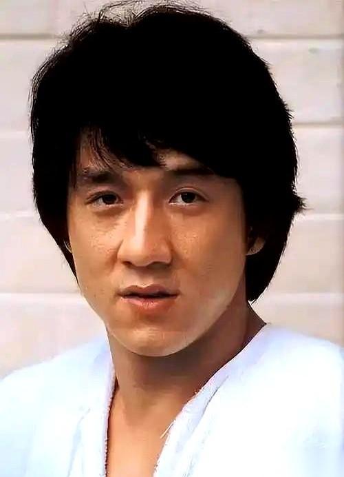 你敢信吗？两个安徽农村的老人，是在电视新闻的滚动条里，才知道自己亲爹去世的消息。