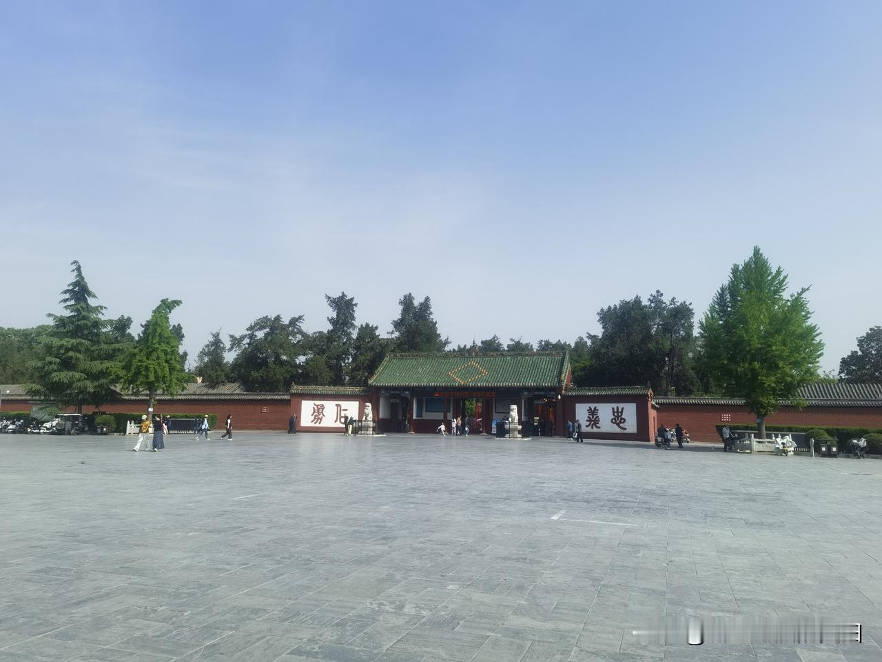 洛阳旅游，必打卡之地——洛阳关林。洛阳关林景区是一处集关帝庙、冢、林于一体的景区