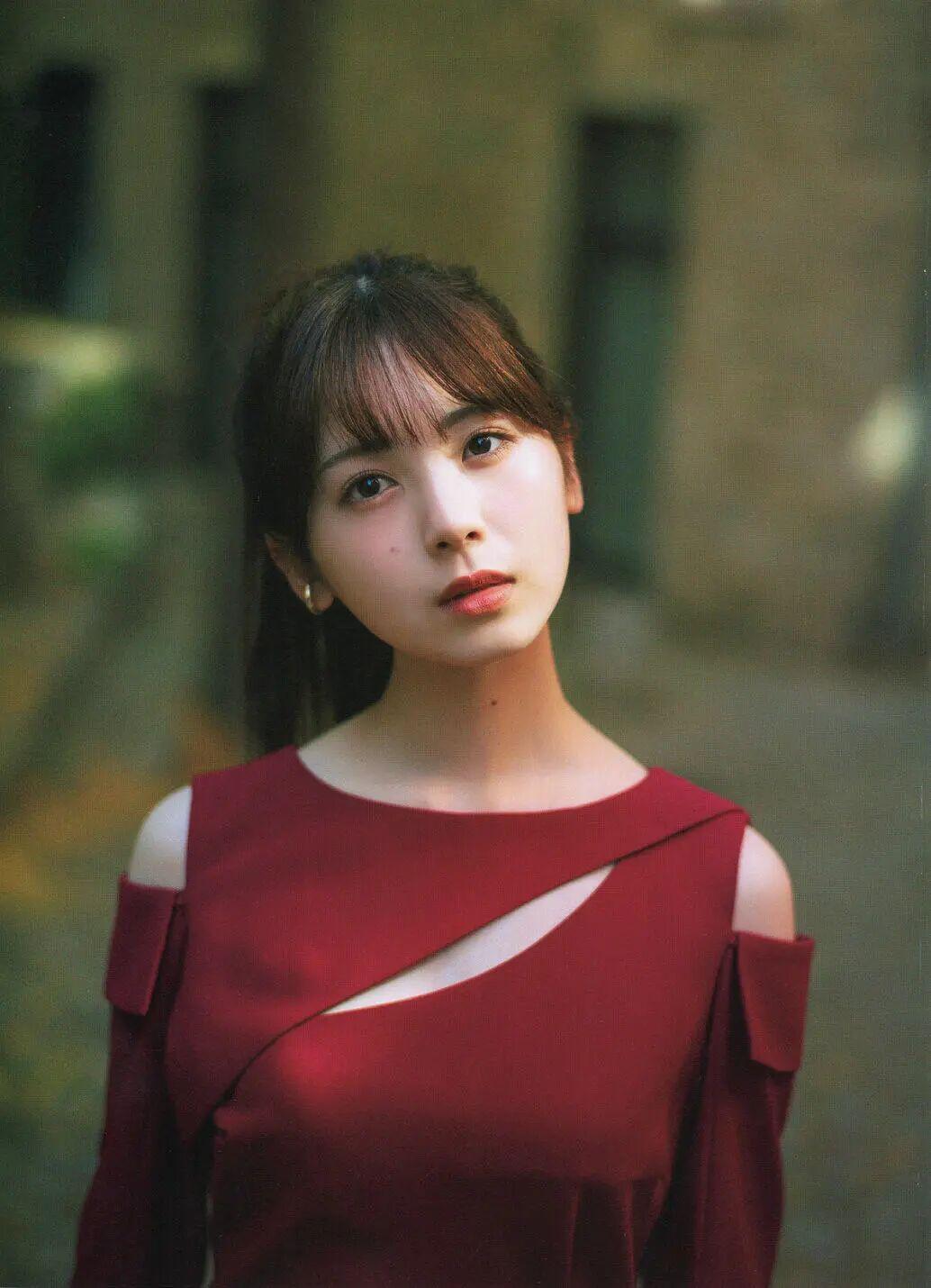 筒井彩萌1st写真