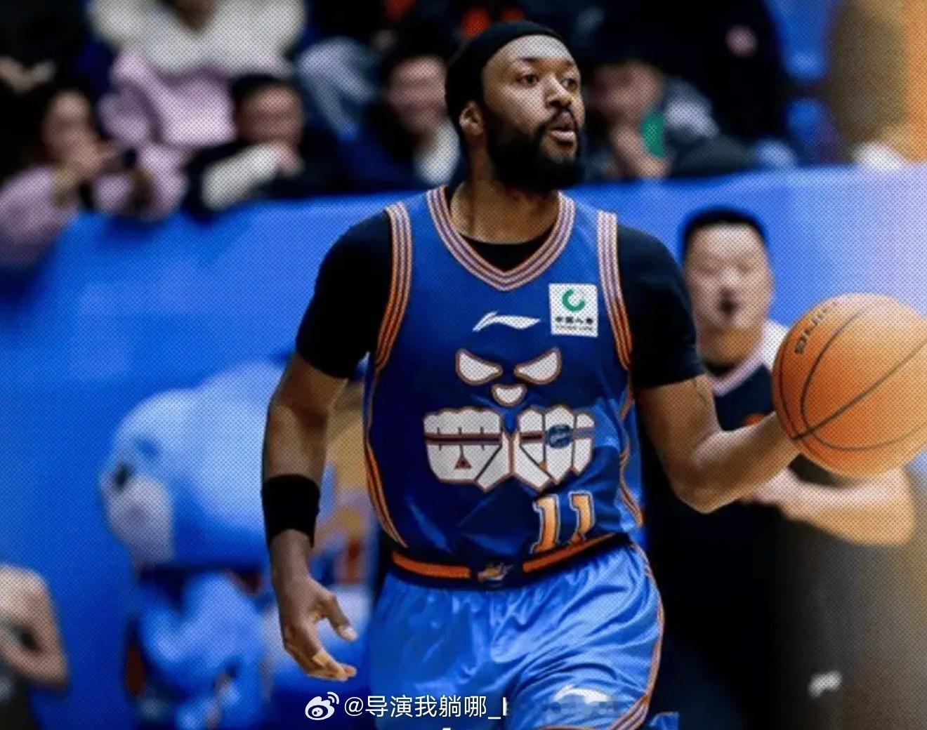 四川队还在这坚持什么？四川男篮的两名外援均因为球队没有按合同规定时间支付工资而放