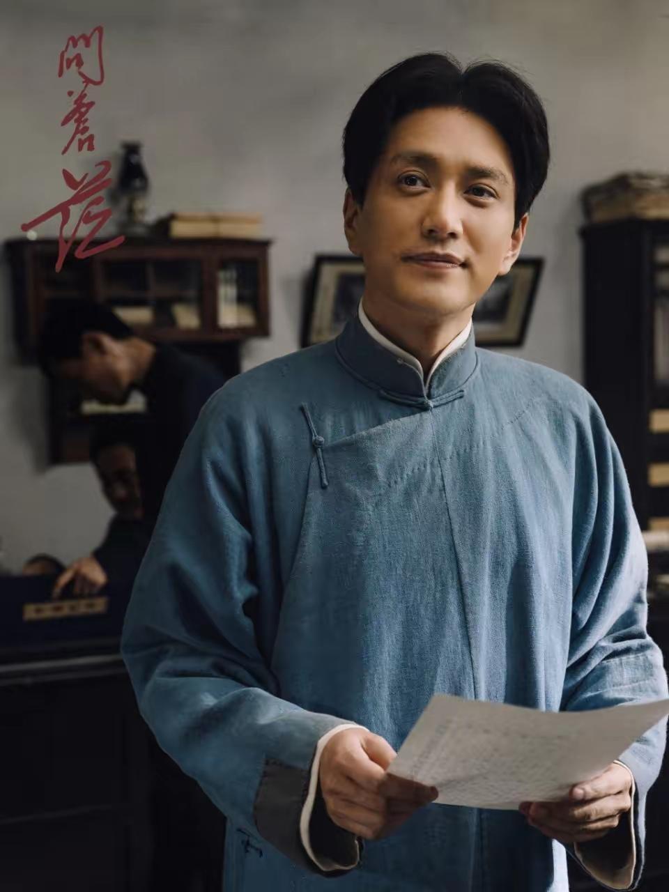 唐国强之后，王仁君终于是接过了这个角色，我看完两代"银幕毛泽东"的对比，心里有些
