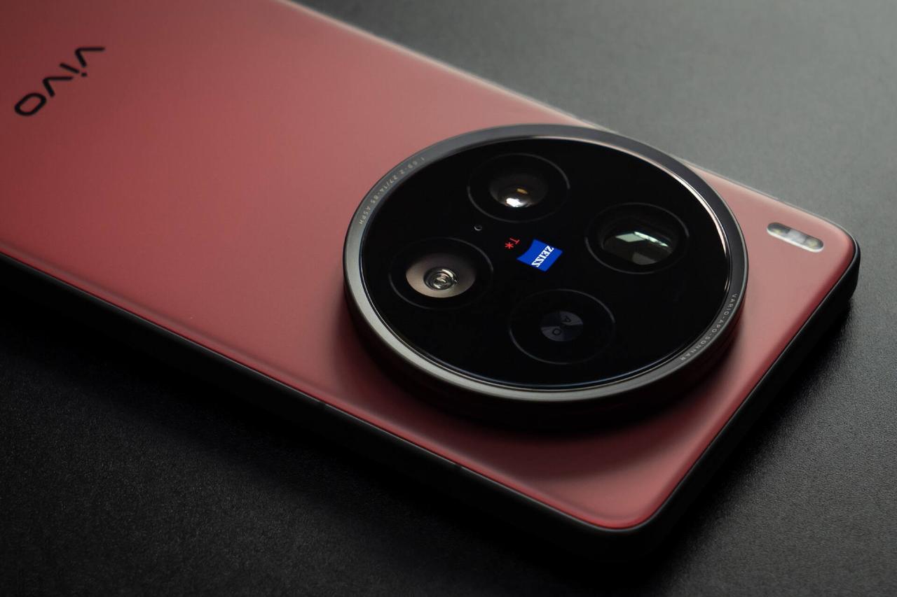 【地表最强vivoX300Ultra】即将在3月份发布大家最期待的是什么